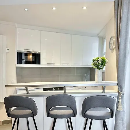 Lovely In Le Marais Apartment Paris